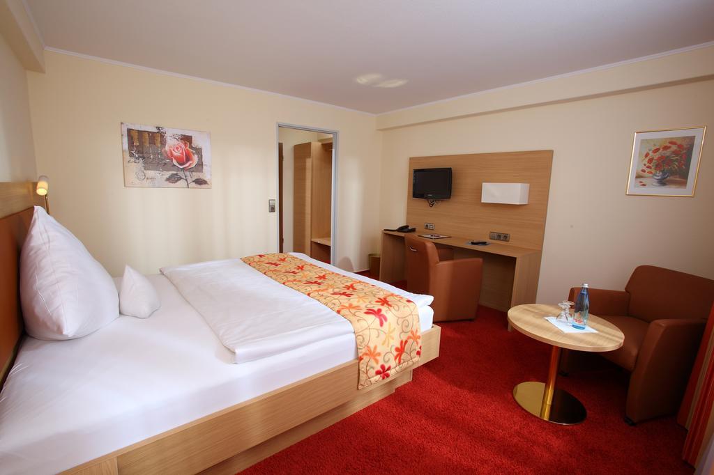 Kehl Hotel Schwanen מראה חיצוני תמונה